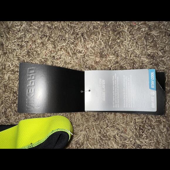 Nike Women's Dri-Fit Pro 3 Big Dot Training Shorts - Picture 10 of 12